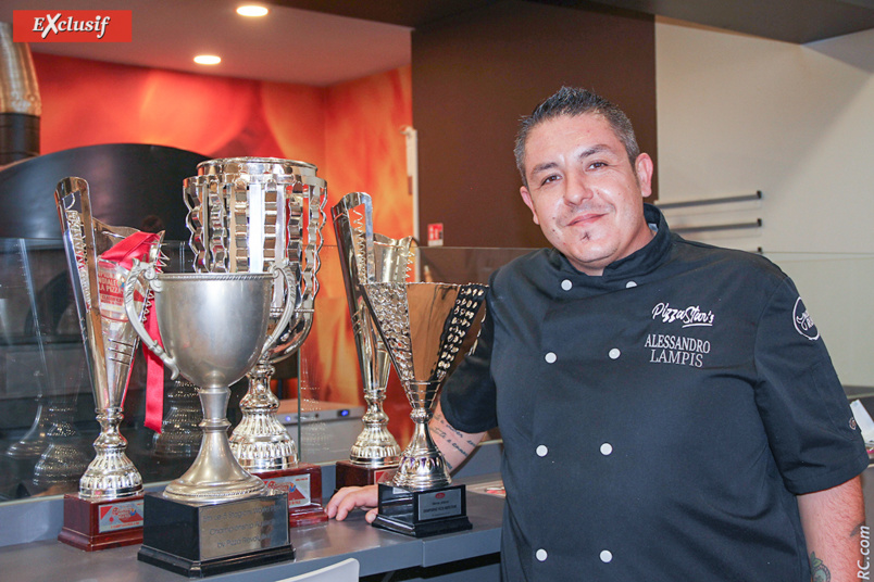 Alessandro Lampis a remporté plusieurs titres dans des concours internationaux de pizza