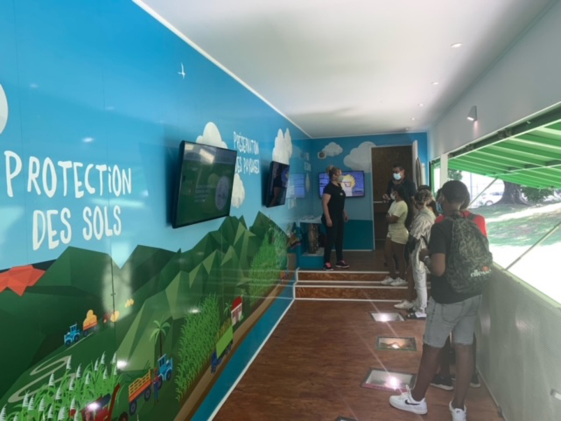 Dans le cachalot, un parcours ludique et interactif à destination des jeunes publics pour les sensibiliser à la place de la filière Canne-Sucre à La Réunion