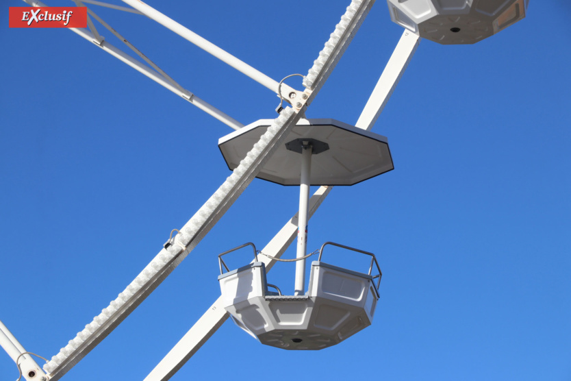 La Grande Roue au Parc de la Trinité à Saint-Denis: photos