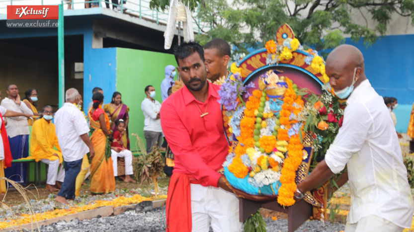 Marche sur le feu au temple tamoul du Chaudron: photos