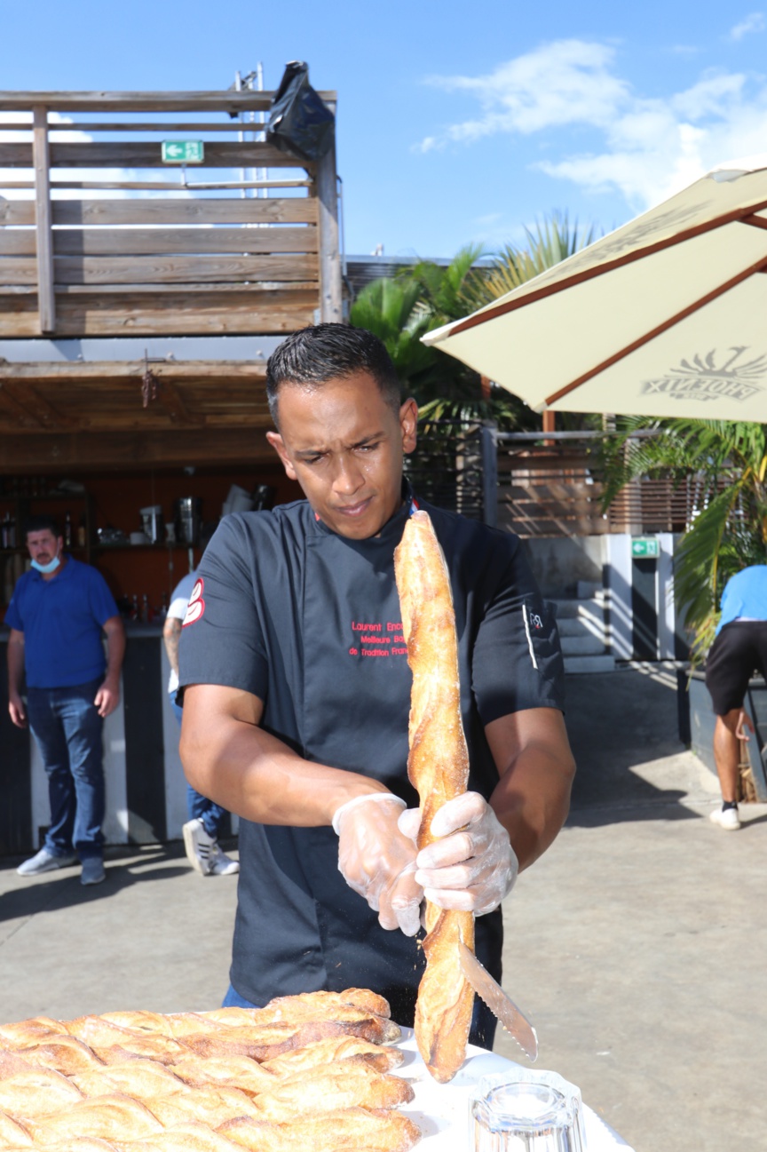 Kathleen Mallet lauréate 2022 du concours de la Meilleure Baguette de l'île