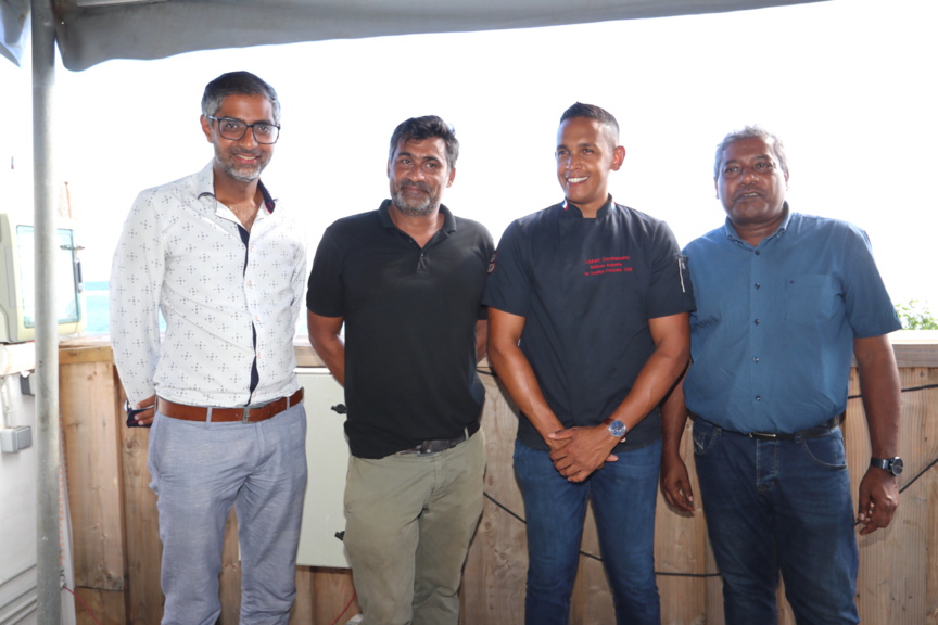 Irchad Omarjee, conseiller municipal de Saint-Paul, Christian Virassamy-Mace, Laurent Encatassamy, et Lilian Ringuin, vice-président de la Chambre des Métiers et de l'Artisanat