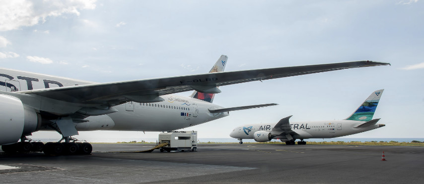 Vous pourrez aller aux Seychelles avec Air Austral en passant par Maurice et reprendre un vol Air Seychelles