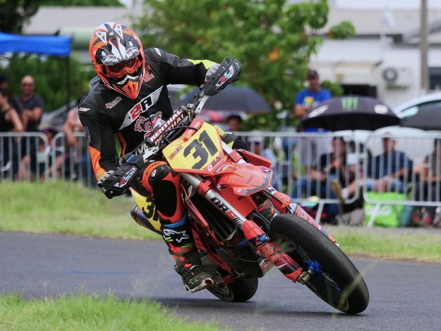 VIncent Doumi Hérode, champion de moto