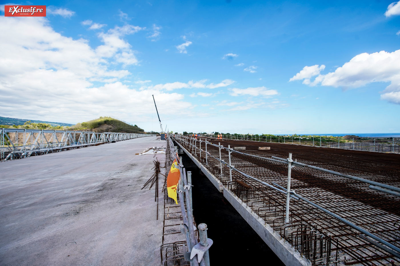 Didier Robert visite le chantier du pont de la Rivière des Galets et fait le point 