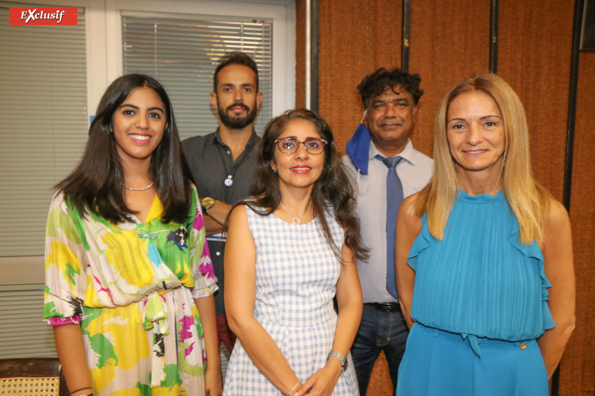 Malika Ingar, Karima Badat et Patricia Paoli, et juste derrière Pierre Charritat et Moïse Nice