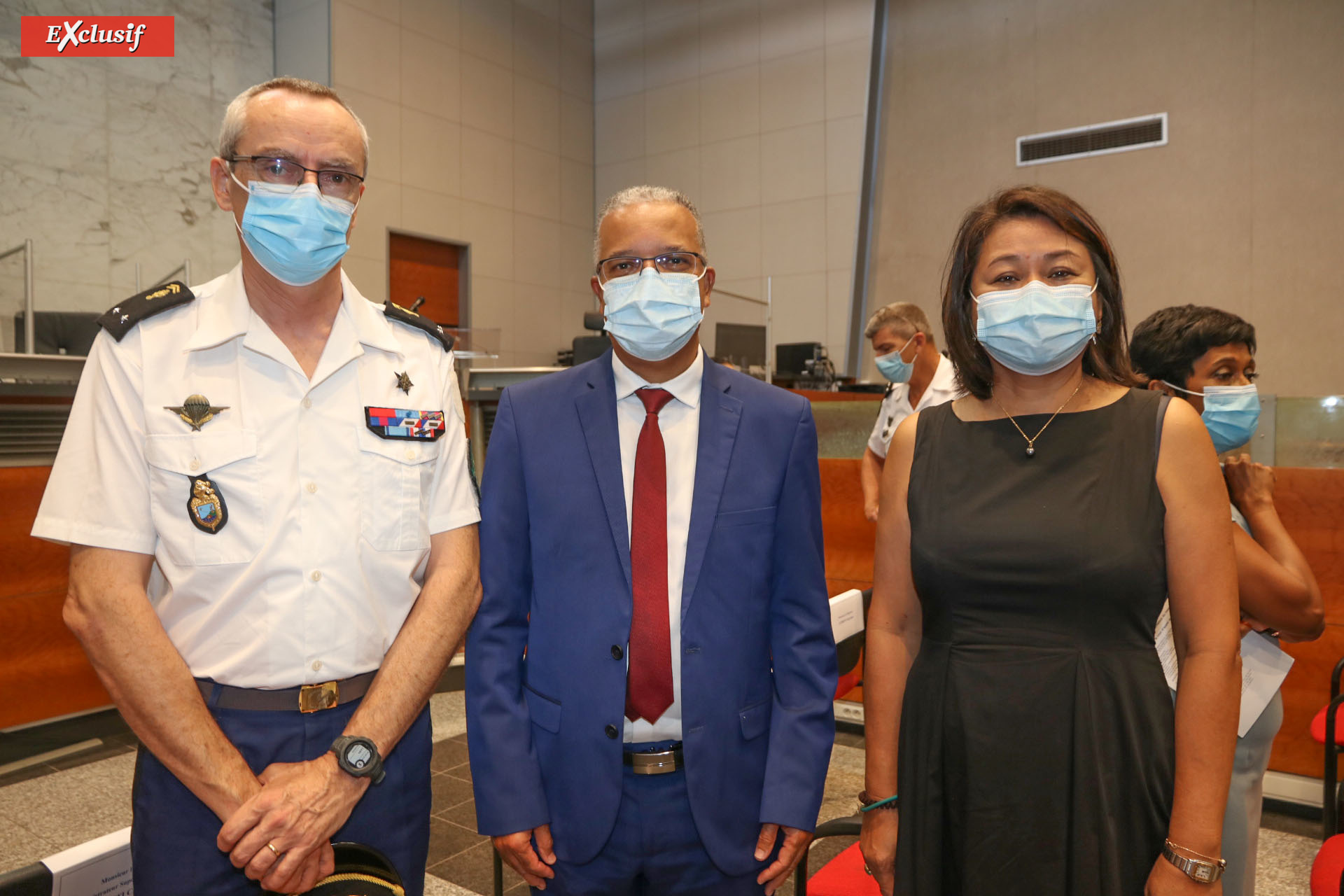 Général Pierre Poty, Cyrille Melchior, et Lynda Lee Mow Sim, conseillère régionale