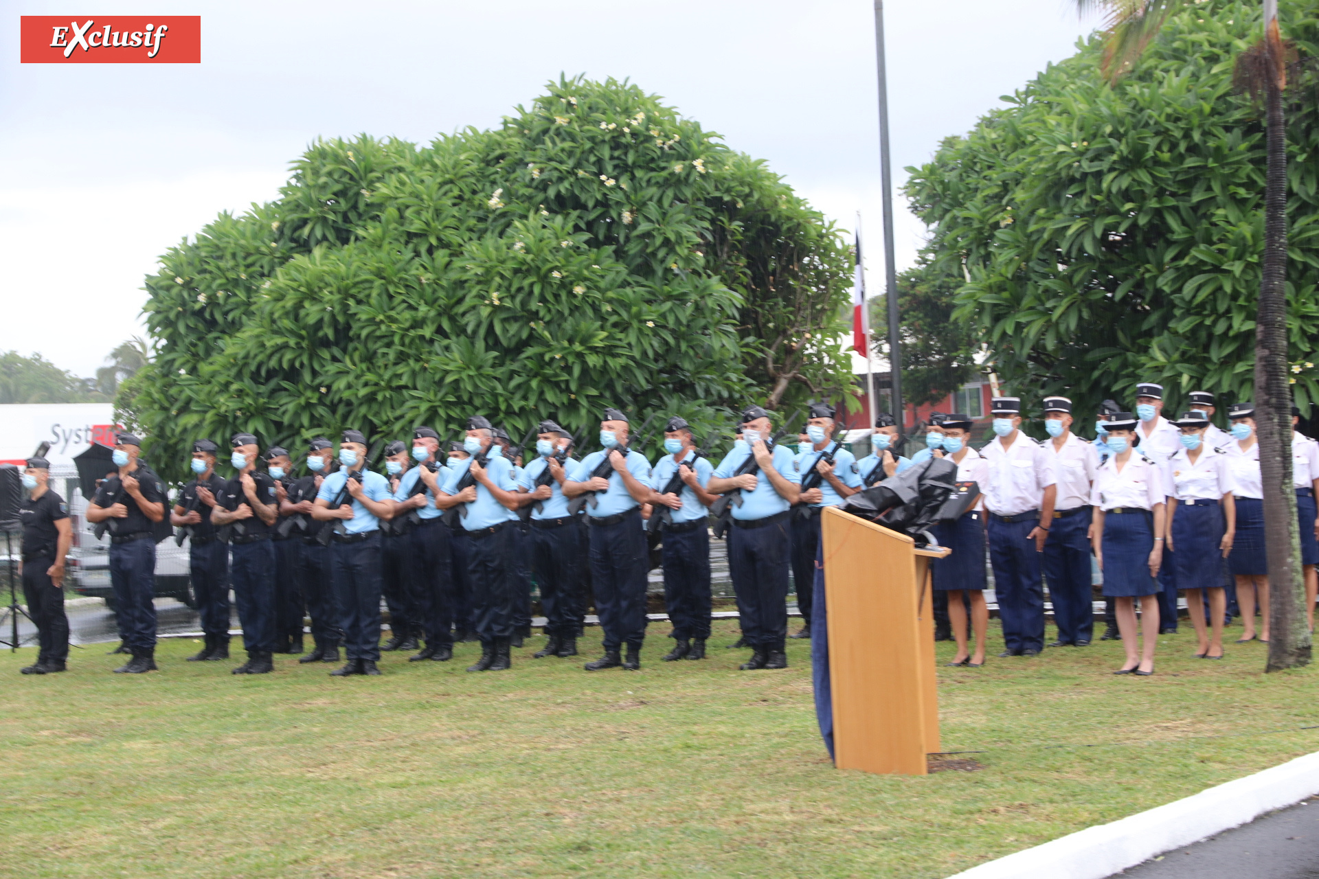 Hommage aux gendarmes victimes du devoir et remise de décorations