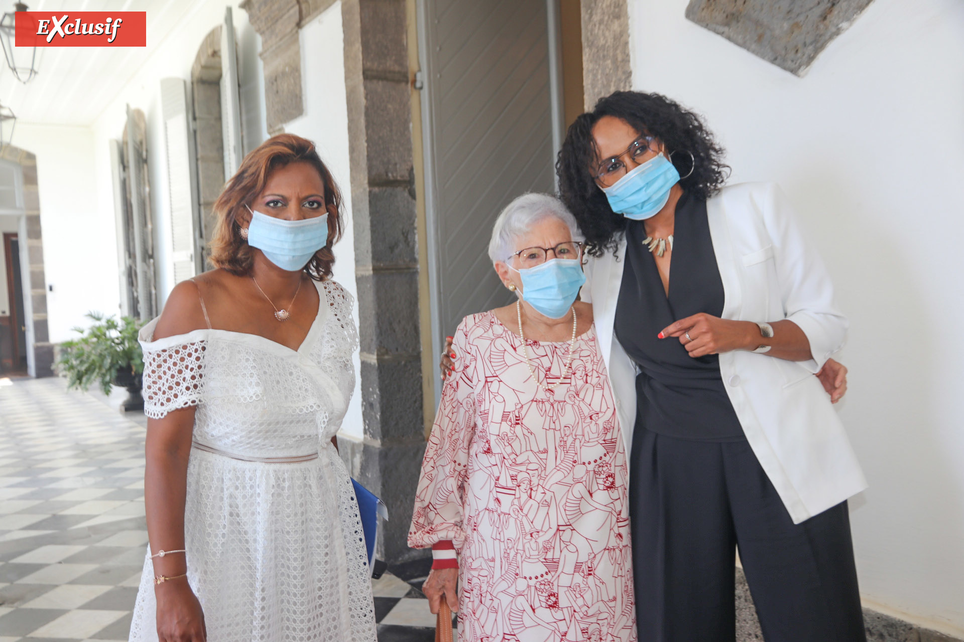 Lynda Savaranin, du cabinet du Département, Thérèse Baillif, et Faouzia Vitry