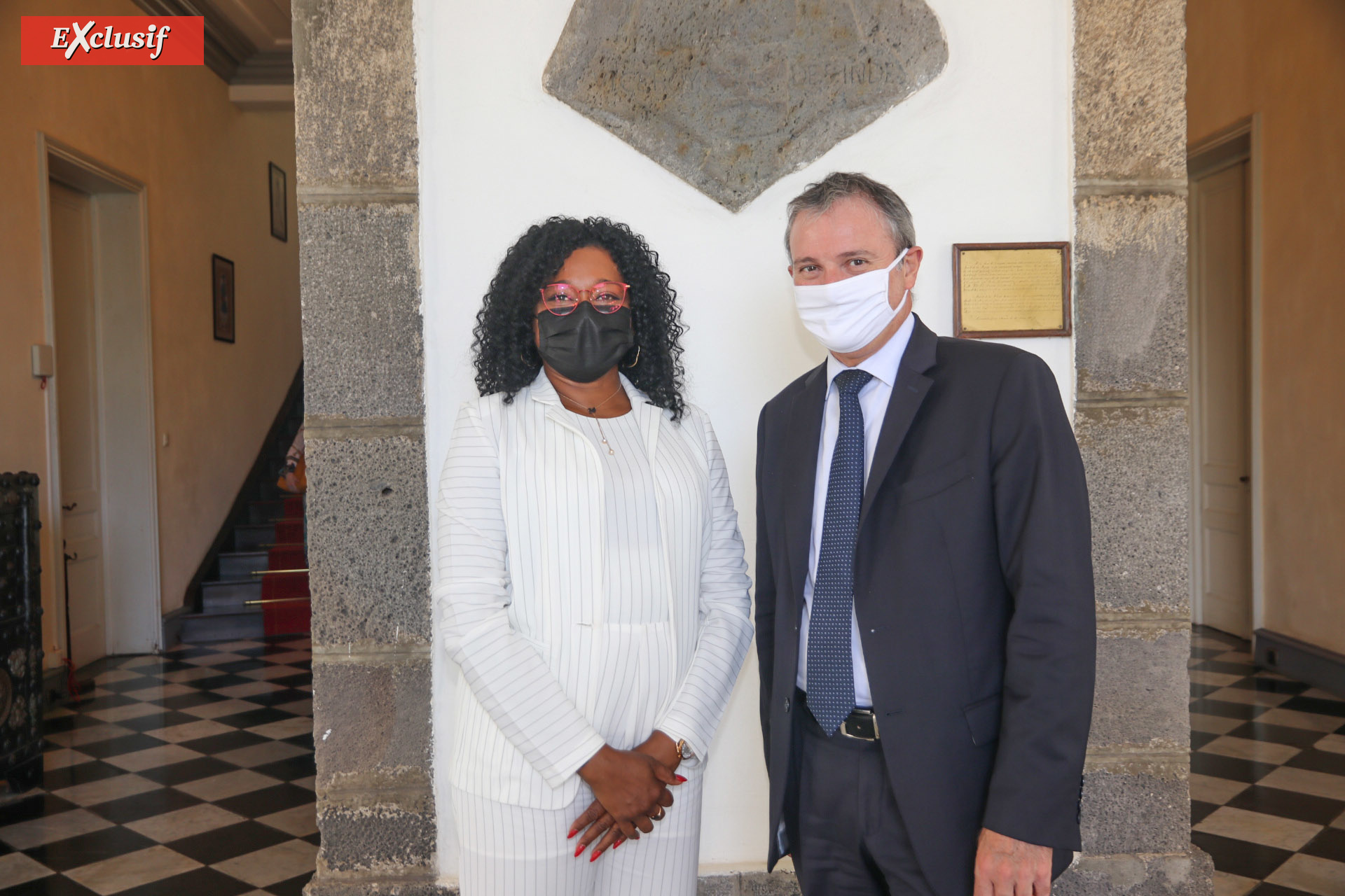 Carole Ledoyen et le Préfet Jacques Billant