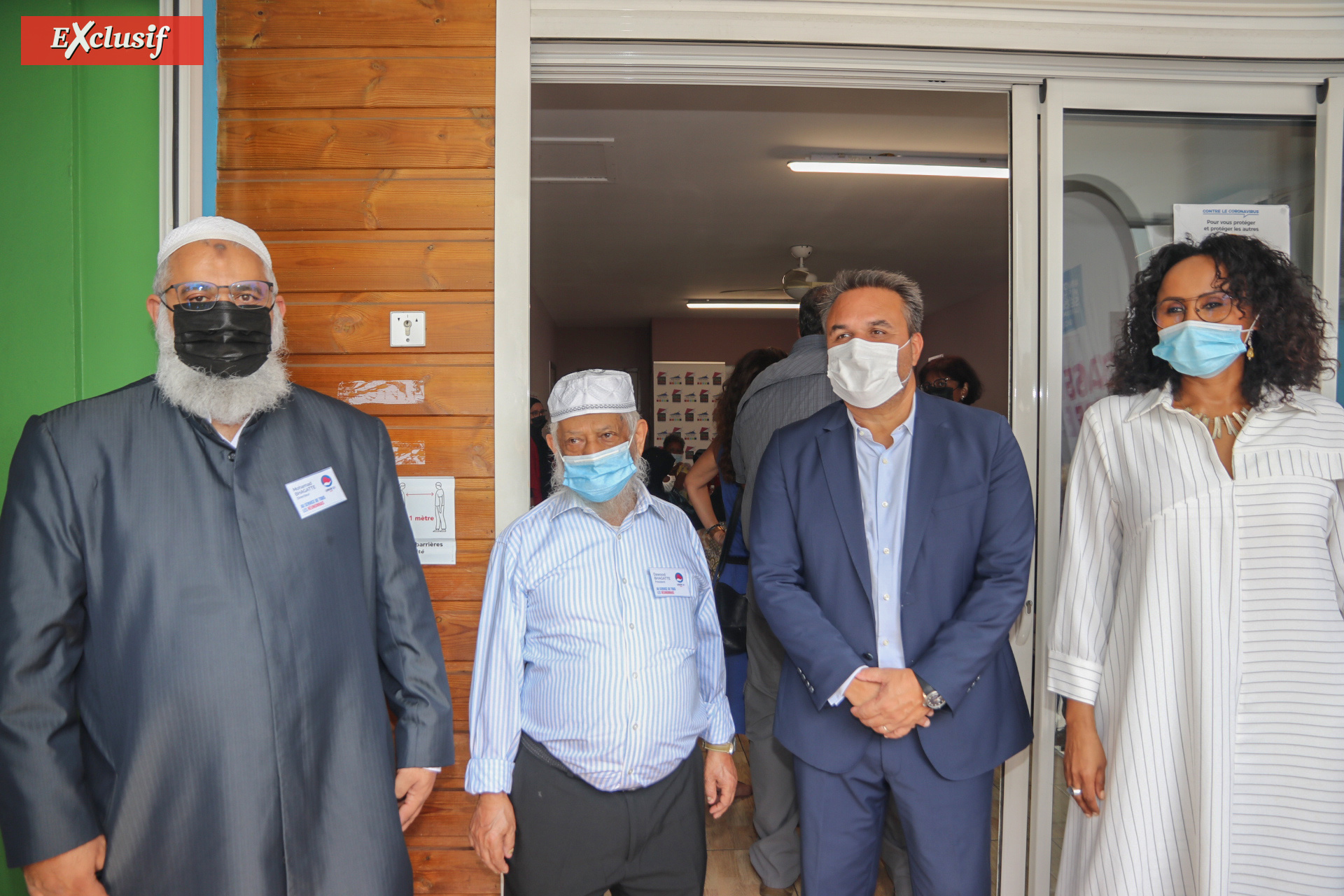 Mohammad Bhagatte, directeur de l'UNIR OI, Dawood Bhagatte, président de l'UNIR OI, Didier Robert, président de la Région, et Faouzia Vitry, vice-présidente de la Région