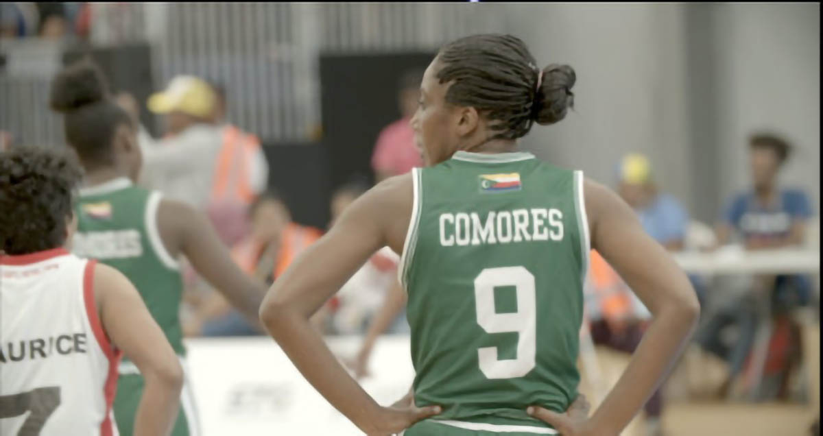 "Carton rouge" ou la vie de trois basketteuses comoriennes