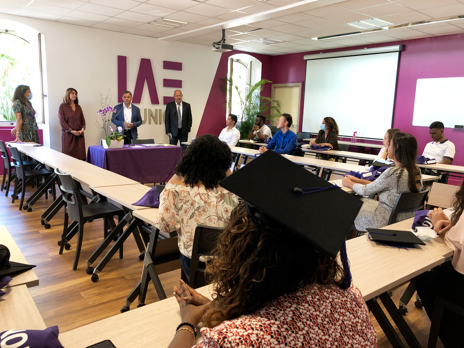 Le moment de la remise des diplômes...