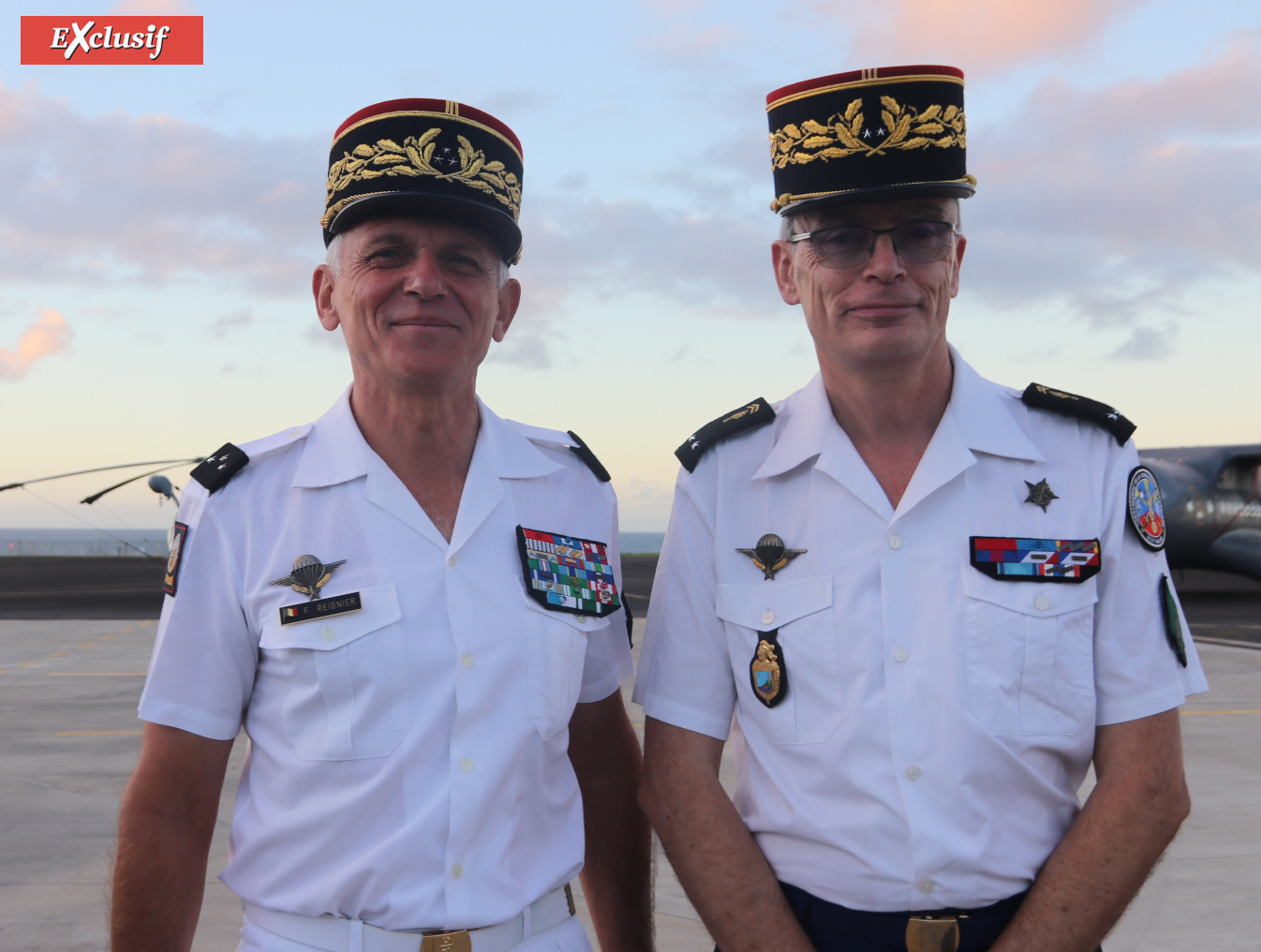 Général Frank Reignier, ex-commandant des FAZSOI, et général Pierre Poty, commandant de la Gendarmerie à La Réunion