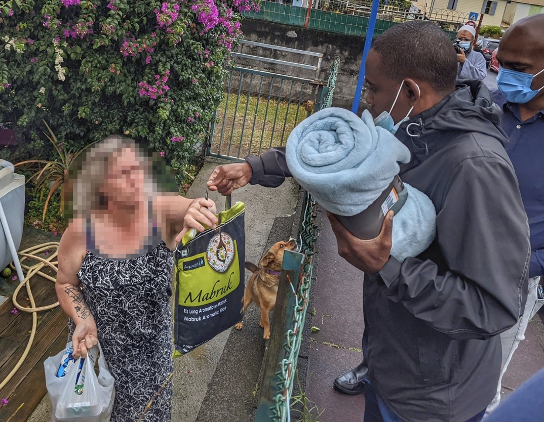 UNIR: distribution de colis alimentaires aux familles sinistrées du Sud Sauvage   