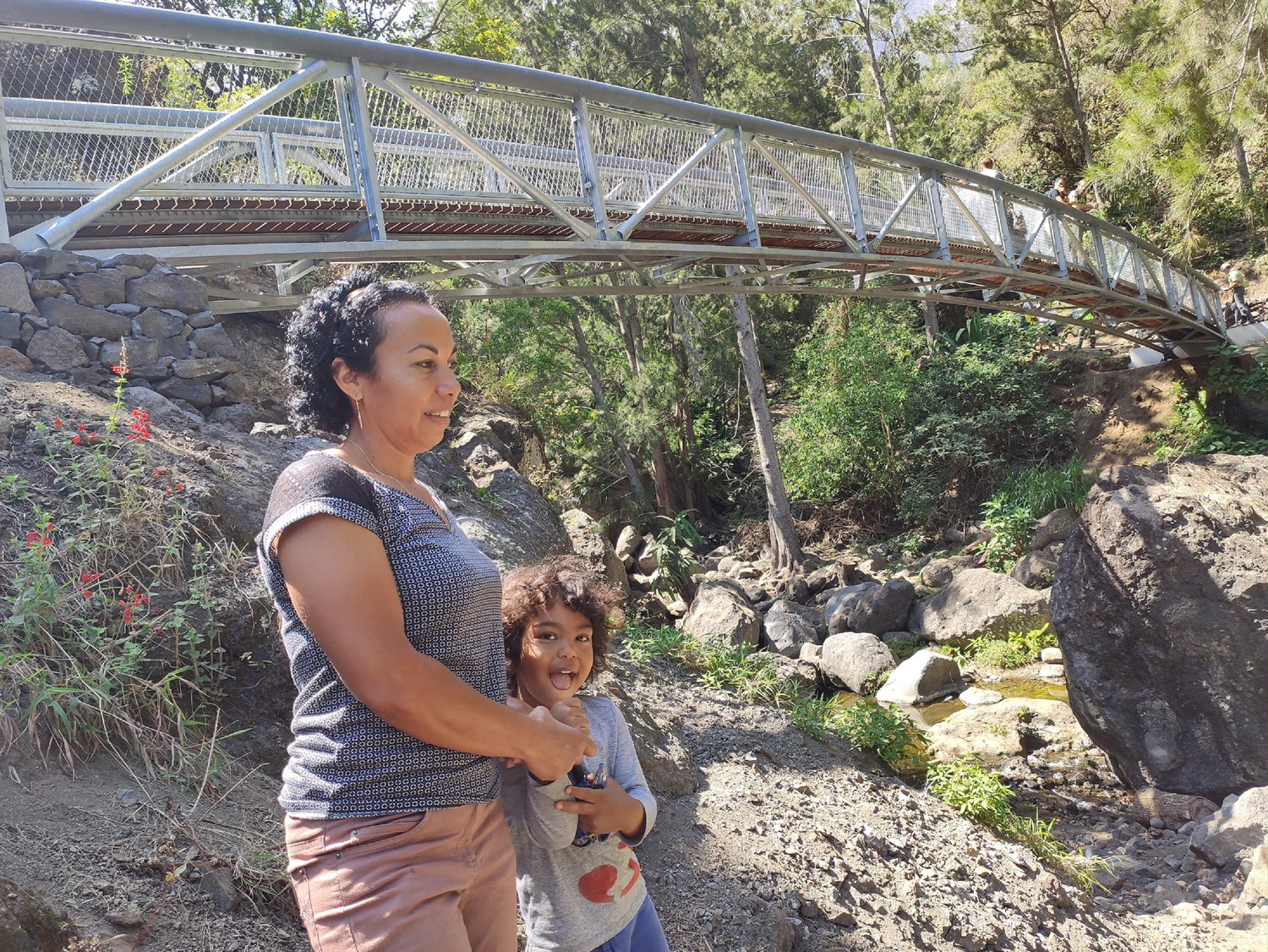 Une passerelle de 28 mètres de long