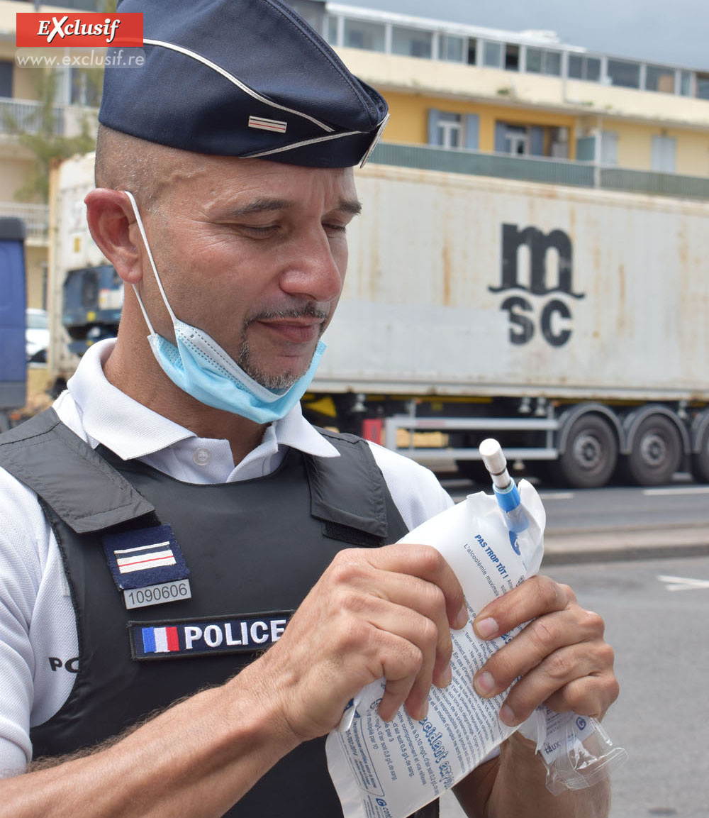 On détache le tube...