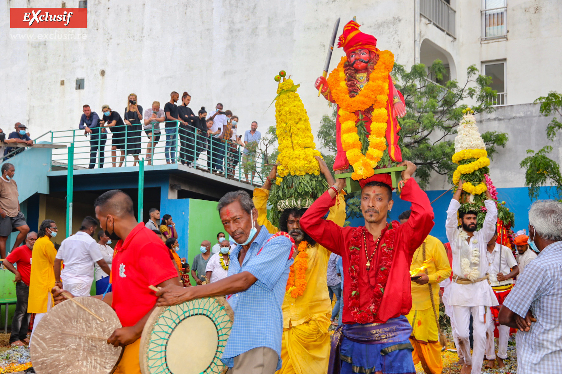 Marche sur le feu au temple tamoul du Chaudron: photos