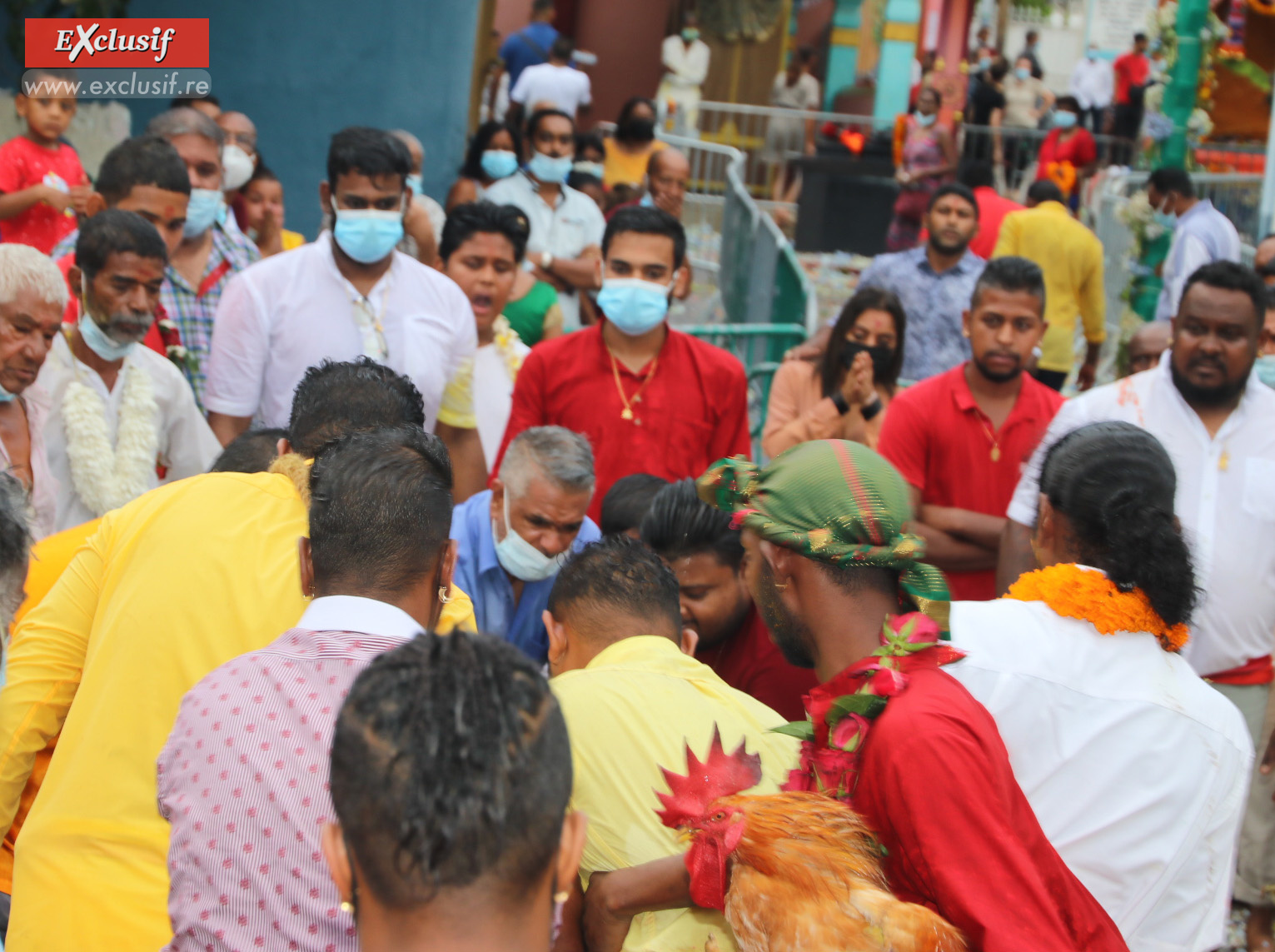 Marche sur le feu au temple tamoul du Chaudron: photos