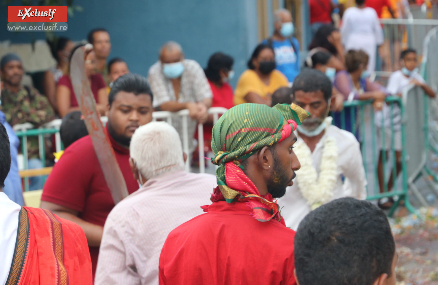 Marche sur le feu au temple tamoul du Chaudron: photos