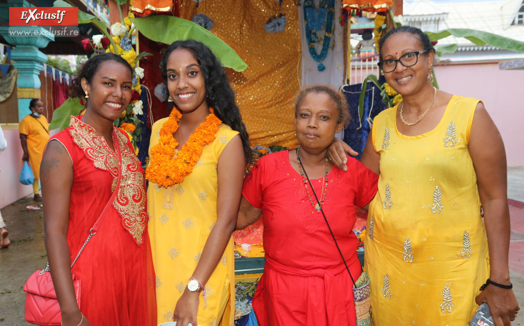 Marche sur le feu au temple tamoul du Chaudron: photos