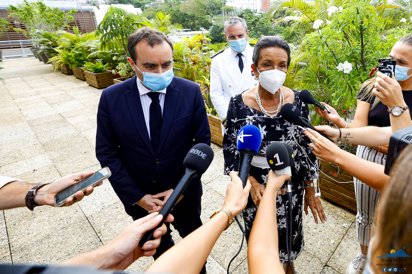 Sébastien Lecornu, Ministre des Outre-mer, et Huguette Bello, présidente de la Région Réunion