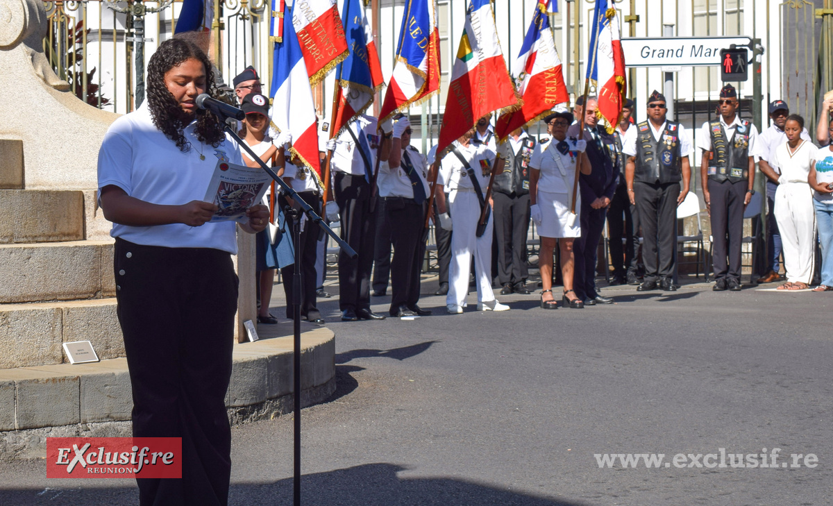 Monument aux Morts de Saint-Denis: commémoration de la victoire de 1945