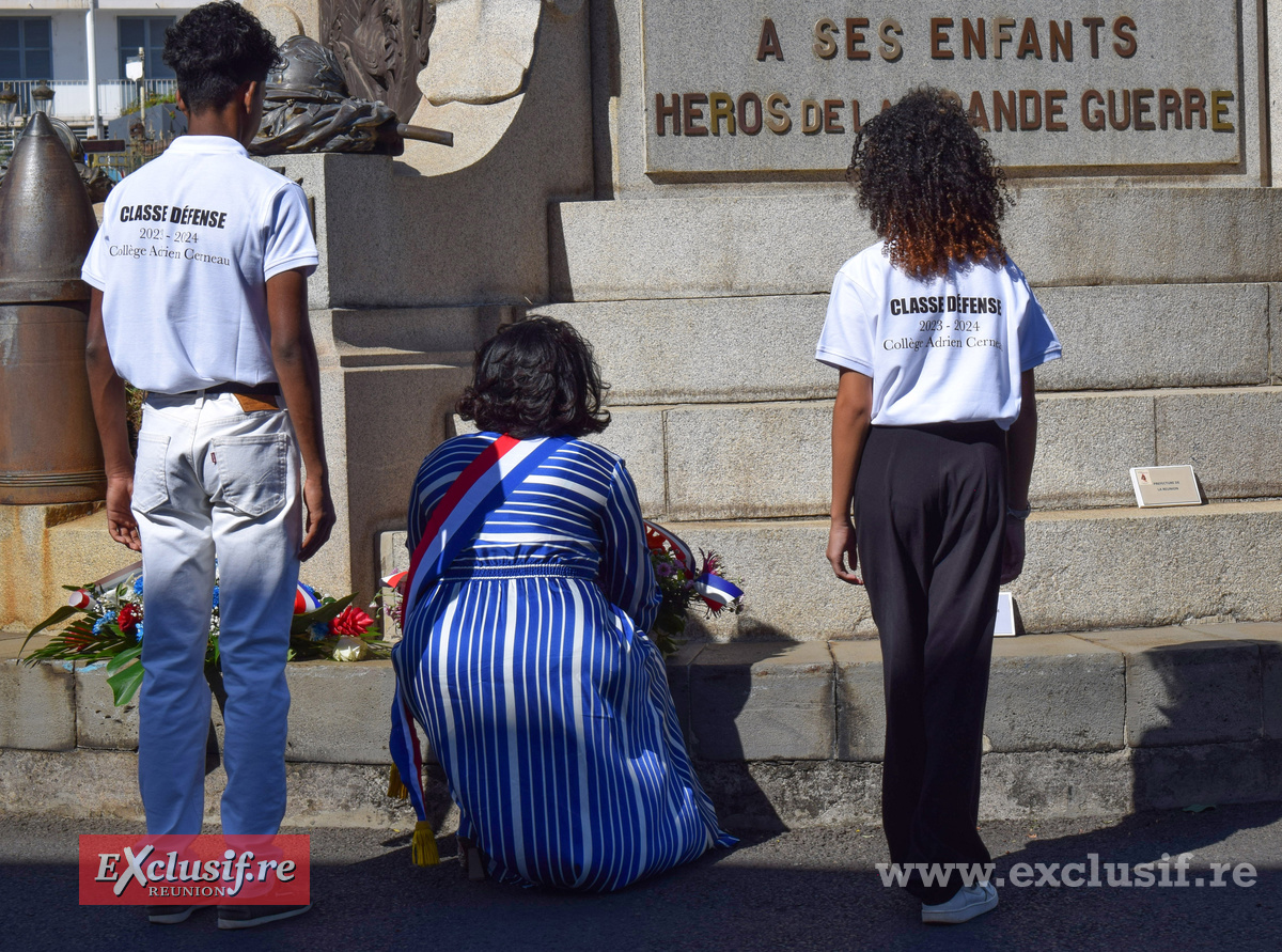 Monument aux Morts de Saint-Denis: commémoration de la victoire de 1945