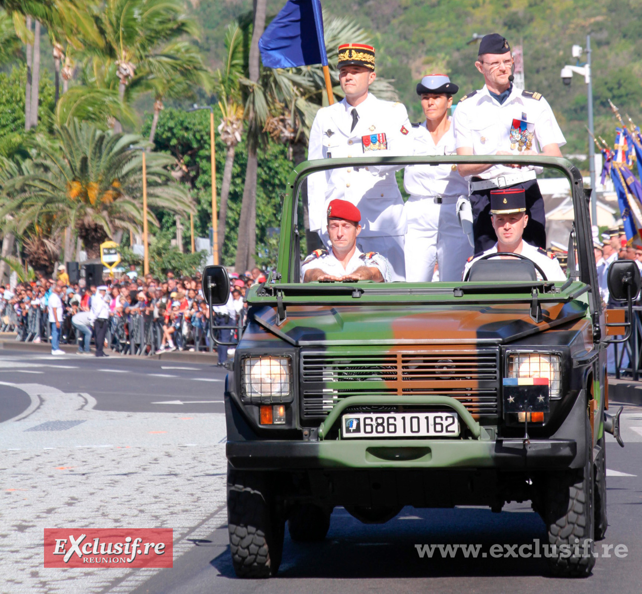 Le général commandant supérieur des FAZSOI, Jean-Marc Giraud a ouvert le défilé