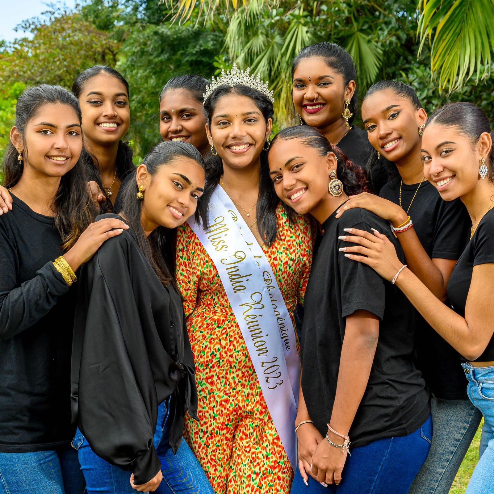 Les 8 candidates 2024 avc Samira Perianmodely, Miss India Réunion 2023