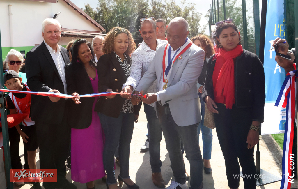 Jacquet Hoarau, président de la CASUD, Sonia Albuffy, adjointe au maire de la Plaine des Palmistes, Mina Roger conseillère municipale de Bras-Panon, Jean-Claude Damour, adjoint aux sports de la Plaine des Palmistes, Johnny Payet, maire de la Plaine des Palmistes et Amandine Ramaye, conseillère régionale