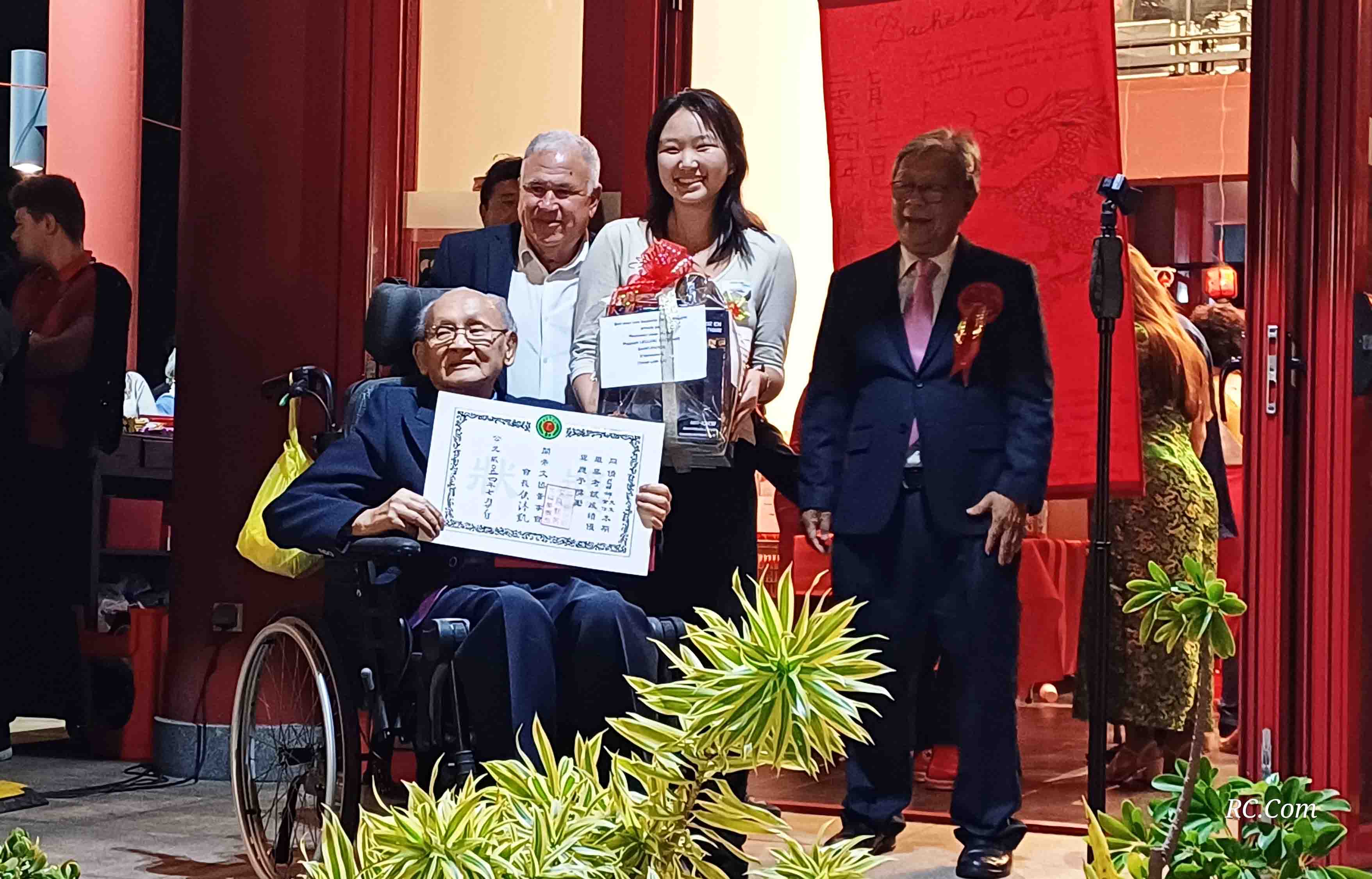 A la remise des diplômes aux étudiants chinois en 2024