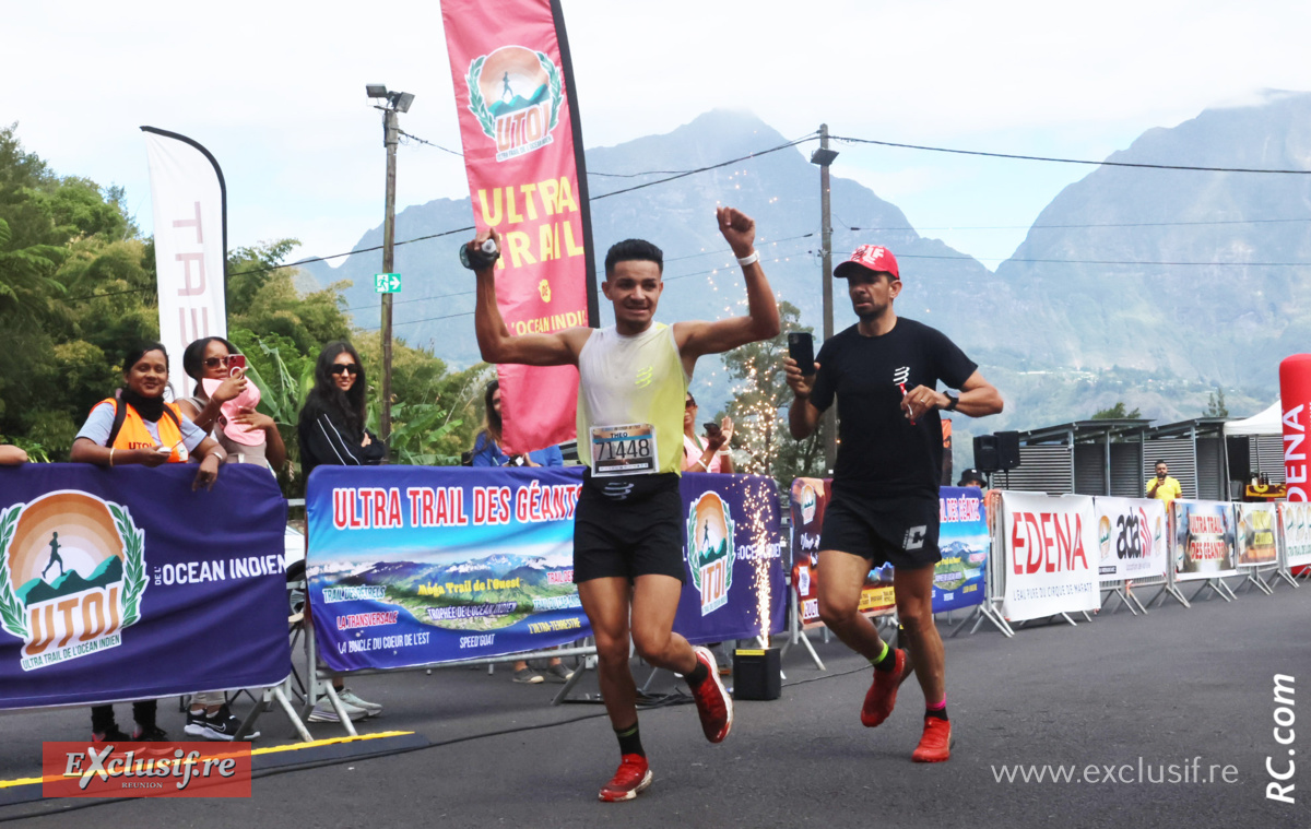 Théo Robert était le premier à arriver sous l'arche, car vainqueur des 19 km