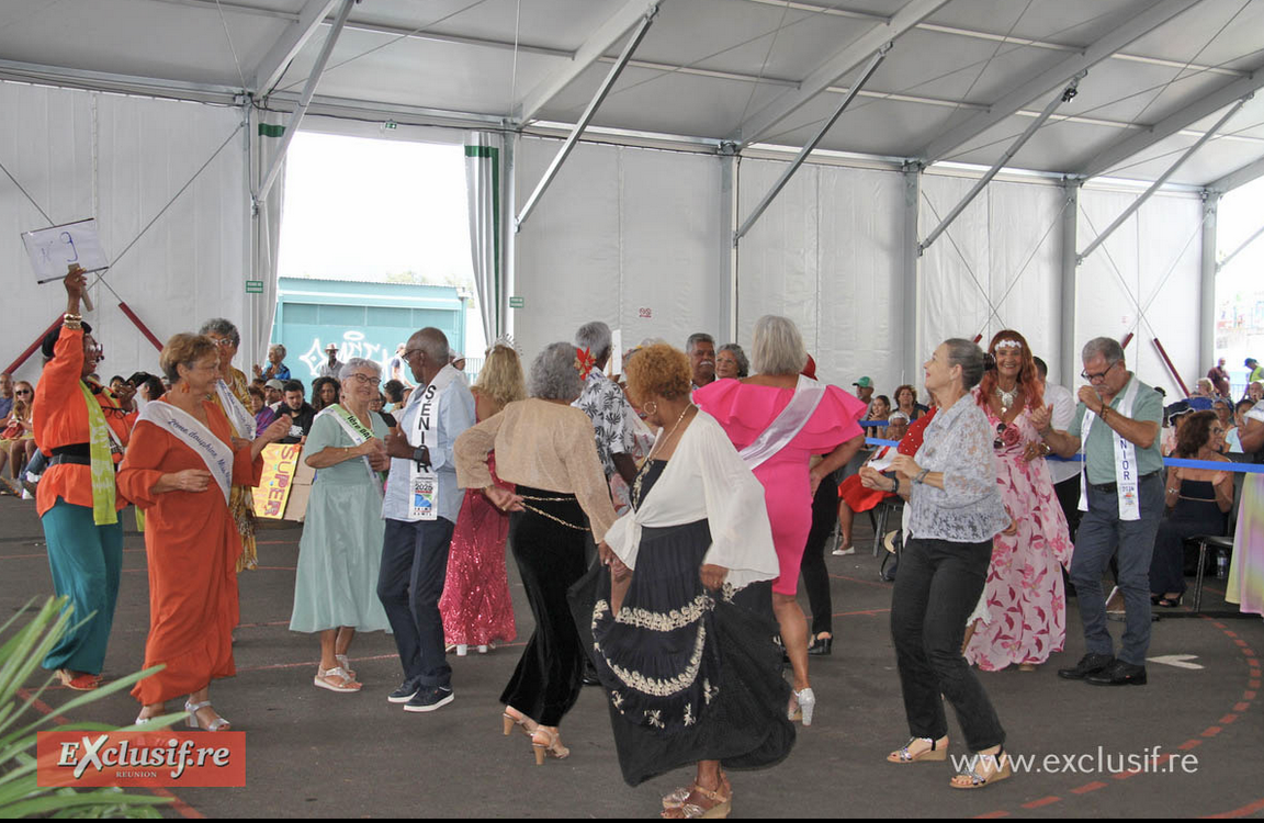 Oui, ils et elles ont dansé evant le podium, entraînés par la musique...