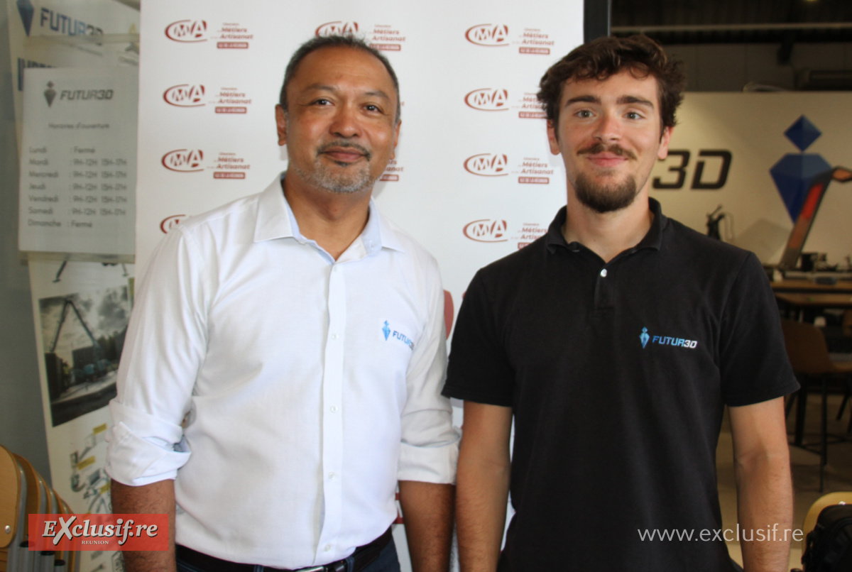 Laurent You-Seen, directeur Futur 3D, et son apprenti