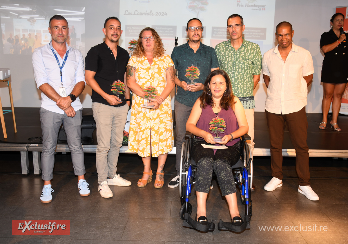 La photo de famille avec les lauréat.e.s